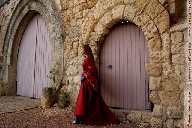 Robe de mariée médiévale sur mesure