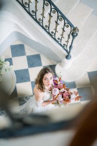 chateau-hospital-mariage-chic-escalier